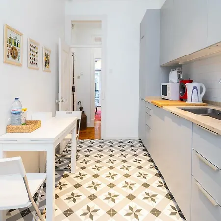 Apartment 4 Bedroom On The Center