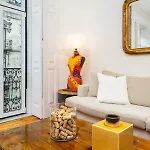Апартаменты 4 Bedroom On The Center