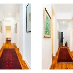 Апартаменты 4 Bedroom On The Center